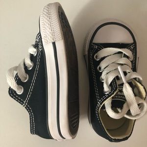 Black toddler converse